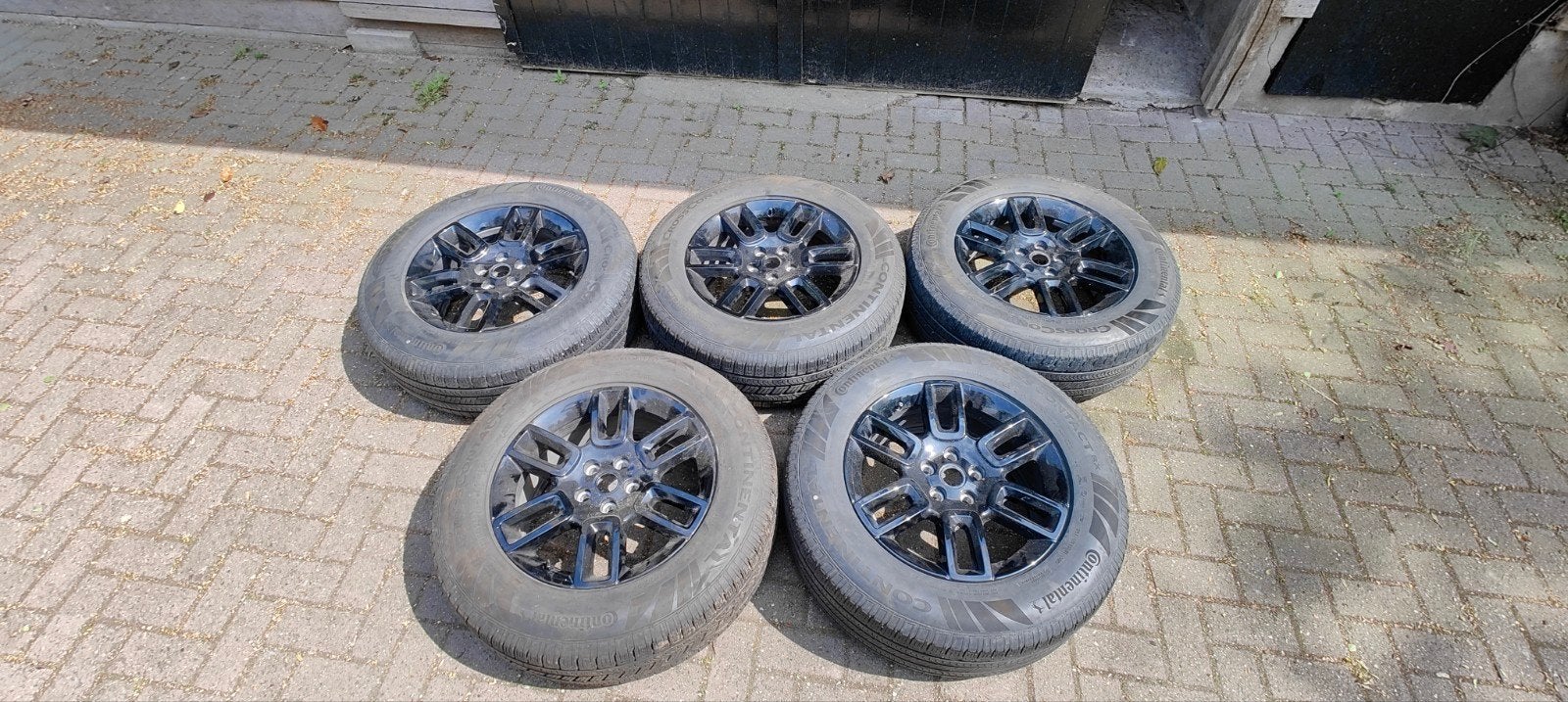Land Rover New Defender 19 inch wielen set, Gebruikt, 255 mm, Banden en Velgen, Terreinwagen