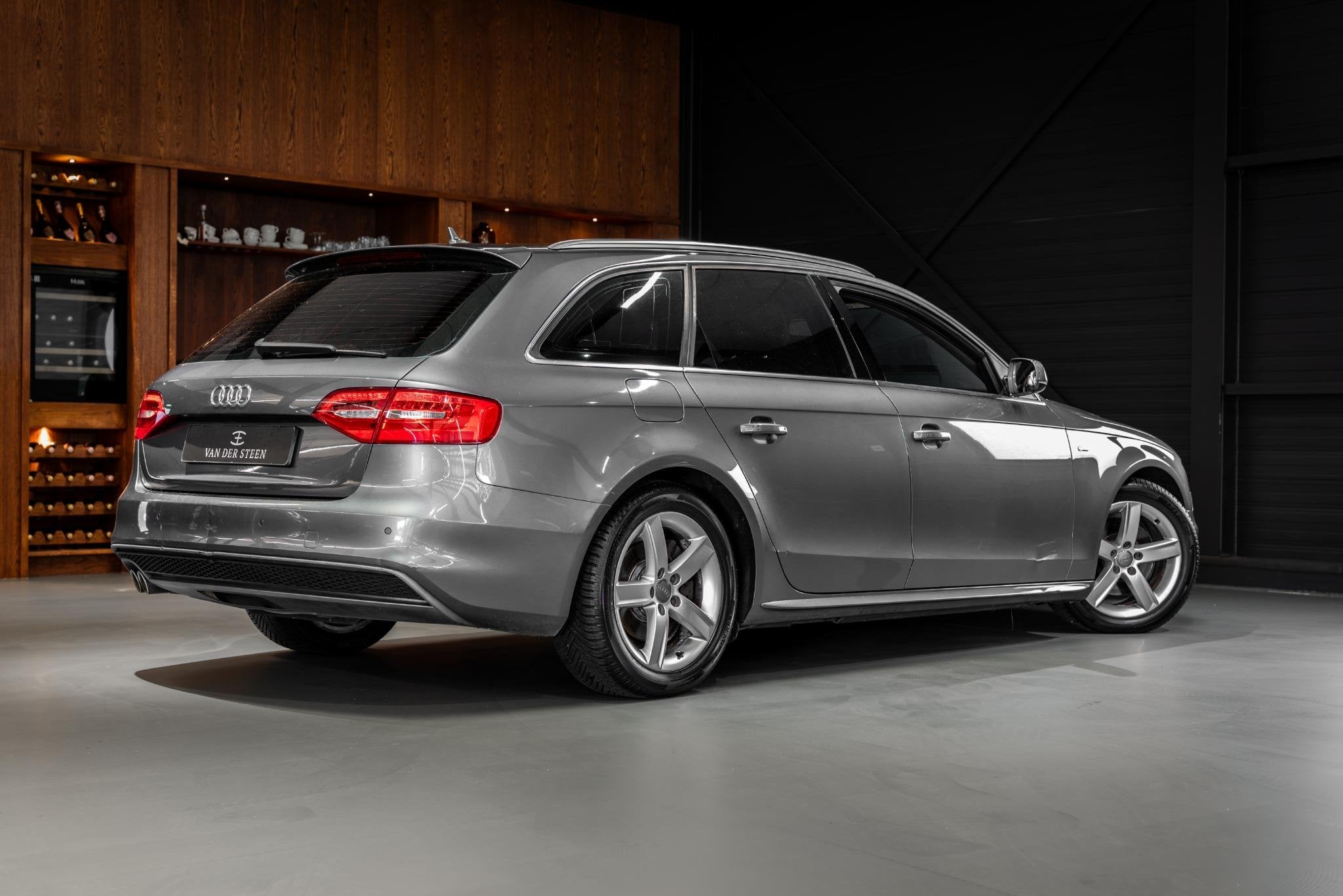 Audi A4 Avant 2.0 TDI ultra Sport Edition S Line | Export/Ha, Auto's, Audi, Voorwielaandrijving, 136 pk, Gebruikt, 4 cilinders