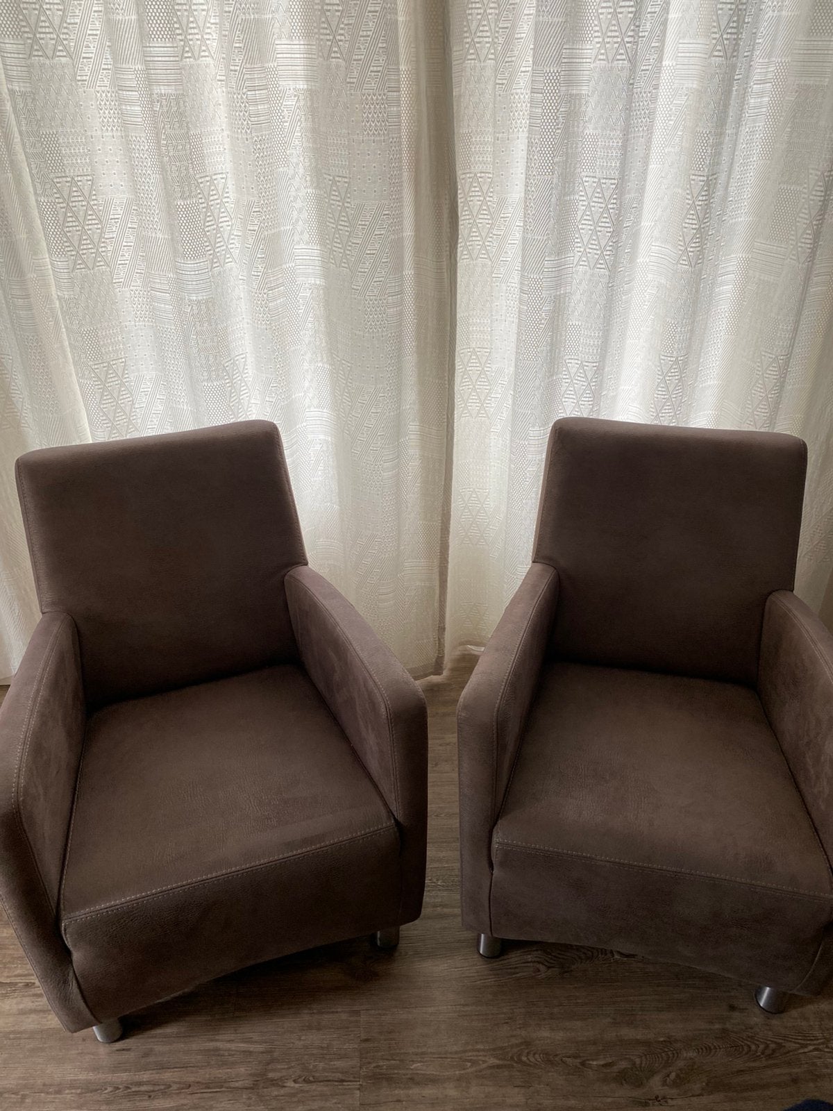 2 mooie comfortabele stoelen taupe, Ophalen, Zo goed als nieuw, 75 tot 100 cm, 50 tot 75 cm