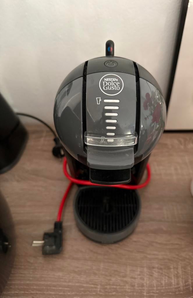 Koffiezetapparaat Nescafé, 10 kopjes of meer, Ophalen of Verzenden, Gebruikt, Koffiemachine