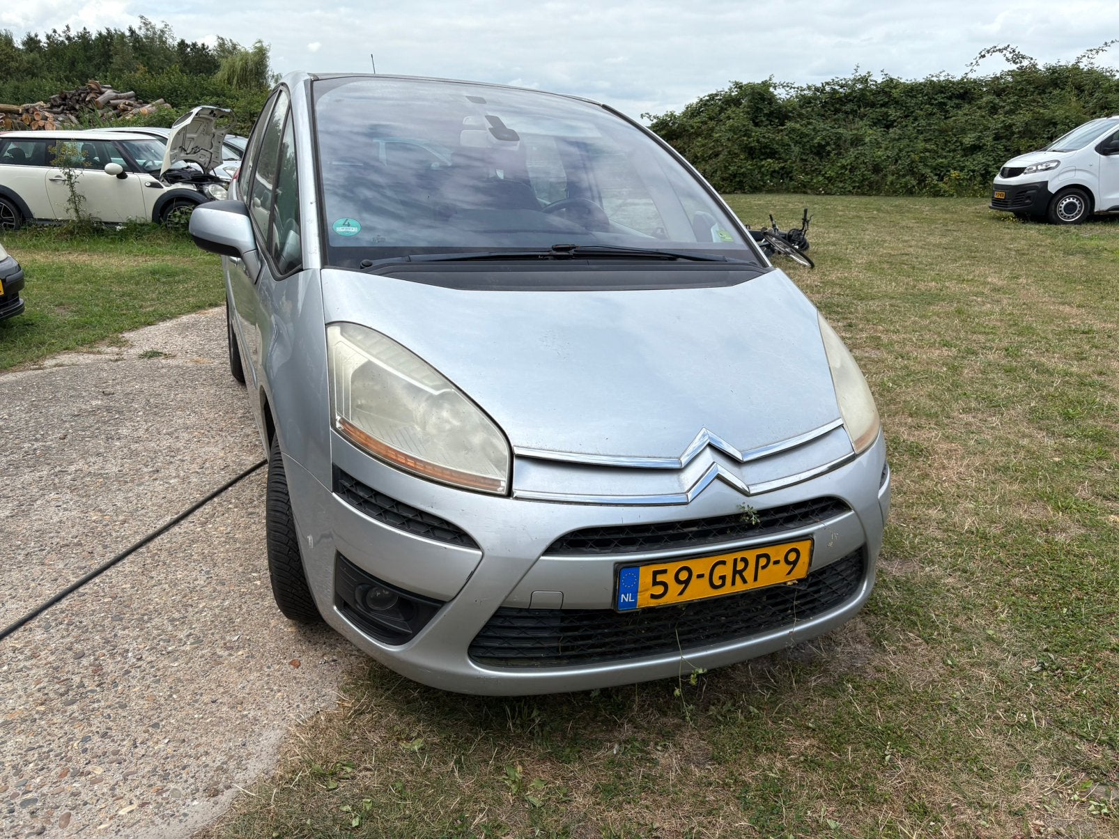 Citroën C4 1.8 16V 2008 Grijs, 125 pk, 4 cilinders, 1749 cc, 1445 kg