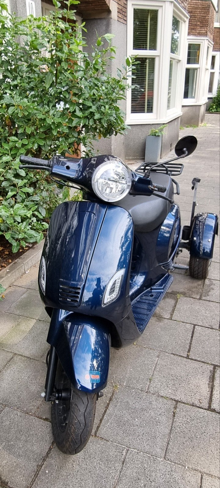 Driewiel Brommer -Rijbewijs/Helm vrij, Zo goed als nieuw, Benzine, Ophalen, Overige merken