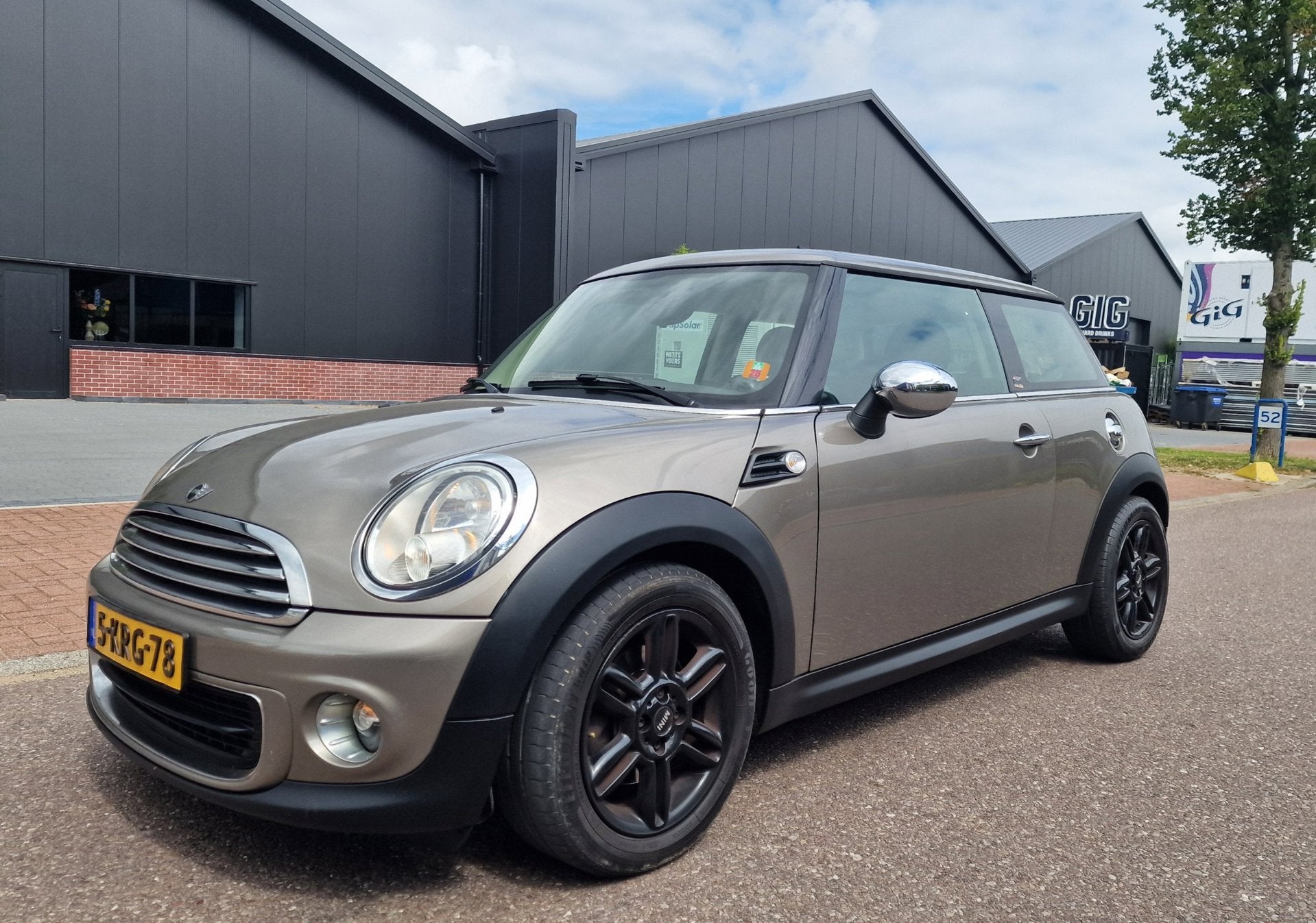 Mini Mini 1.6 One Holland Street NAVI CRUISE HALF LEDER 2 X, Voorwielaandrijving, Gebruikt, 4 cilinders, 4 stoelen