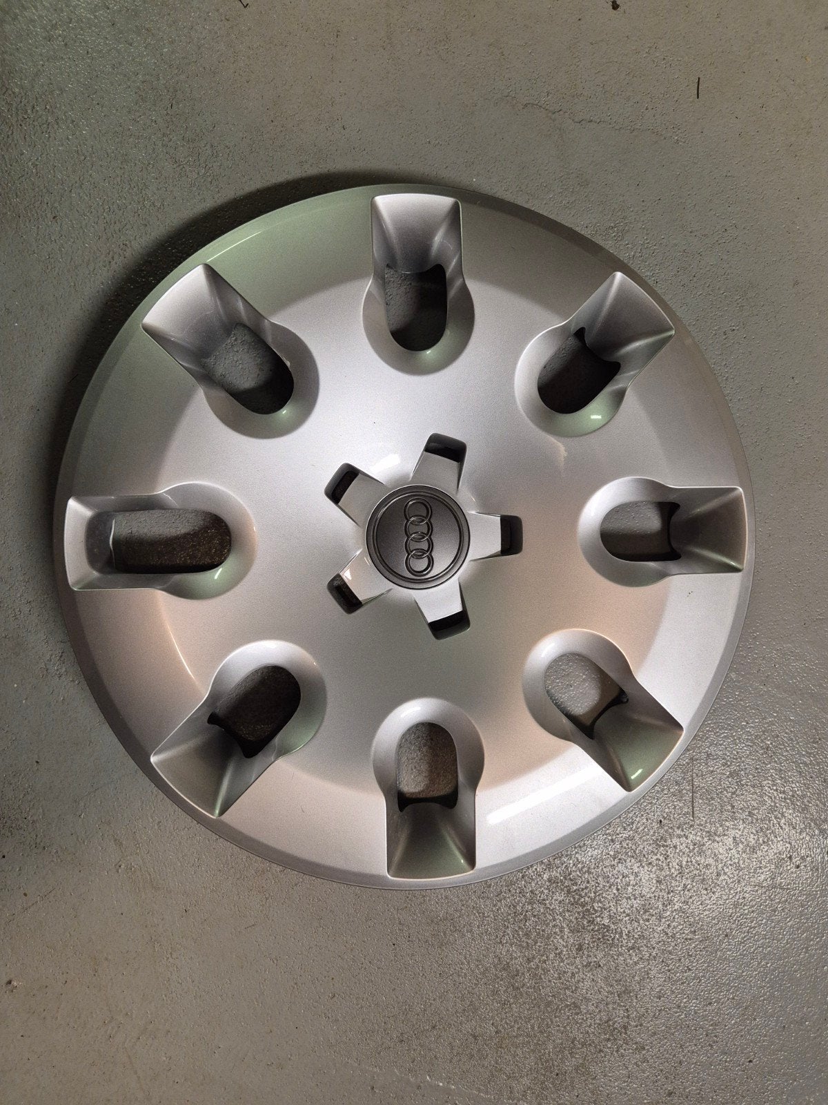 Wieldoppen Audi A1 15 inch - Nieuwstaat, Auto diversen, Ophalen