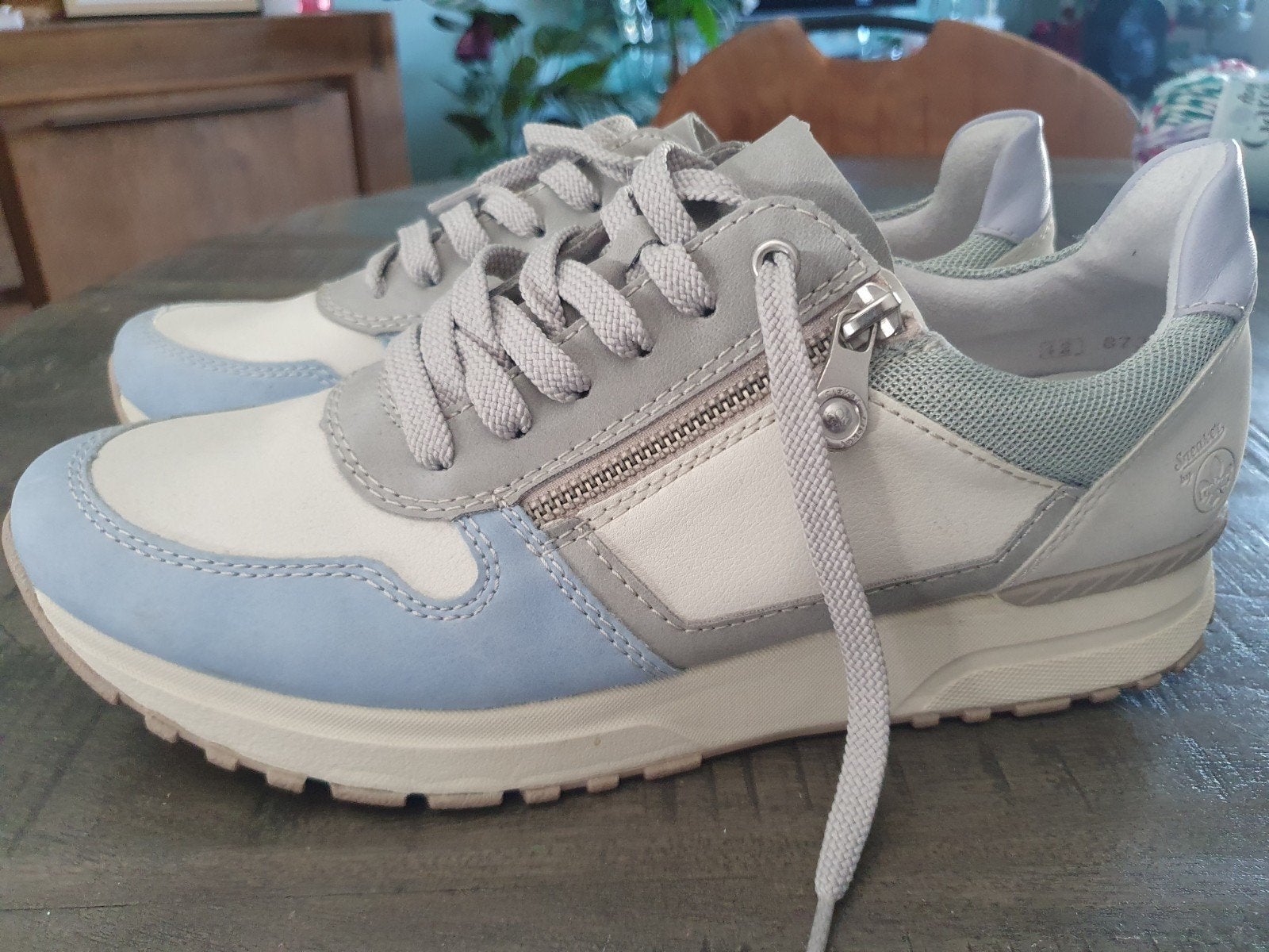 Te koop Rieker sneakers maat 42 1x gedragen, Kleding | Dames, Schoenen, Ophalen of Verzenden, Zo goed als nieuw, Sneakers of Gympen