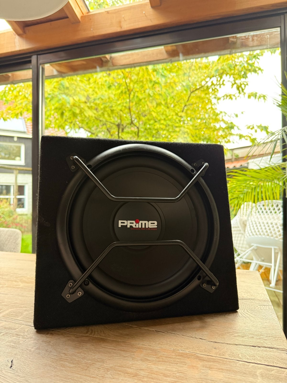 Caliber Subwoofer 600 Watt in doos, Auto diversen, Ophalen of Verzenden, Gebruikt