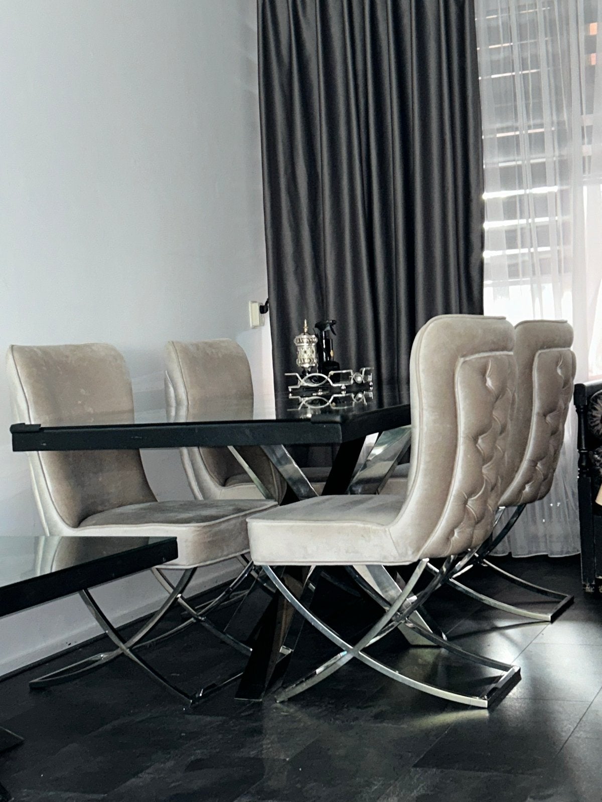 Eettafel, salontafel (visgraat) + 4 stoelen + glasplaten, Ophalen, Zo goed als nieuw, Vier personen, Glas