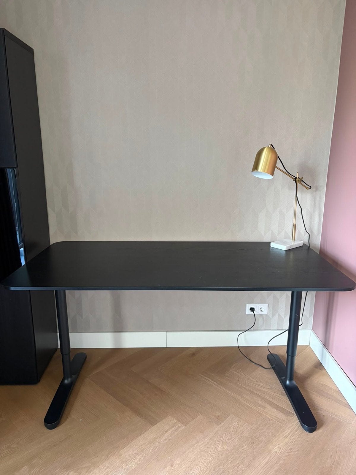 Ikea bureau zwart 160x80 cm - In hoogte verstelbaar, Huis en Inrichting, Bureaus, Ophalen, Zwart, 160 cm, Gebruikt