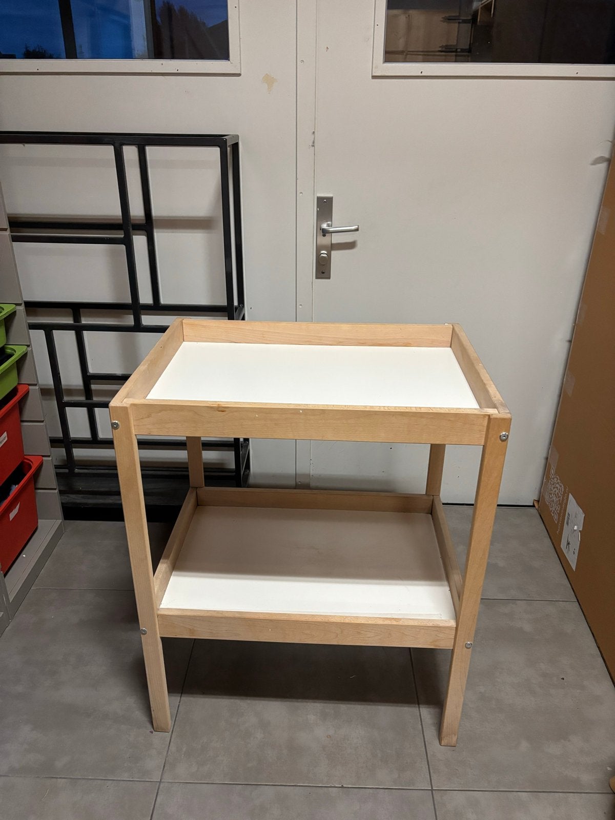 Houten Commode/Aankleedtafel met Twee Planken, Gebruikt, Overige typen, Standaard, Ophalen