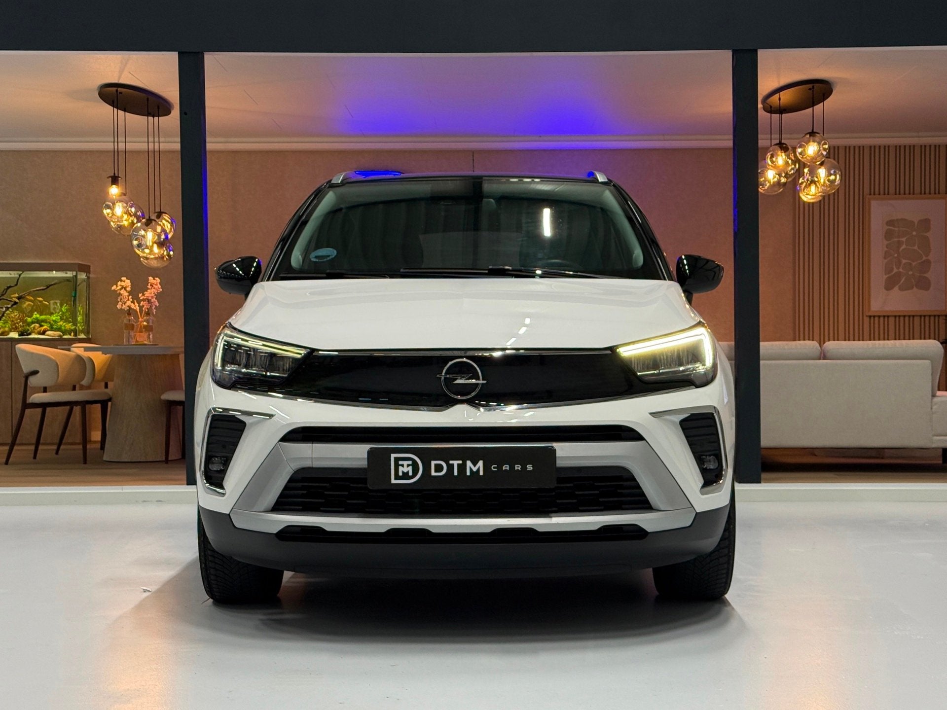 Opel Crossland X 1.2 Ultimate Aut. 130pk Black Ed. Navi 360, Auto's, Opel, Dealer onderhouden, 840 kg, Wit, Origineel Nederlands