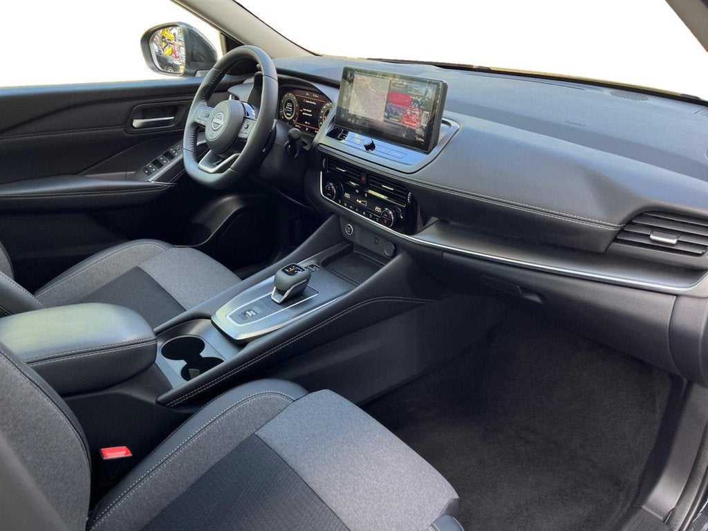 Nissan Qashqai 1.3 MHEV Xtronic N-Connecta, Auto's, Nissan, Euro 6, 4 cilinders, Leder en Stof, Zwart