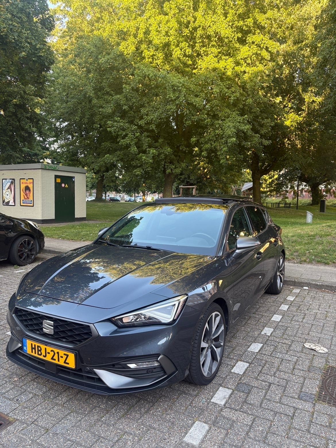 Seat Leon 1.5 tsi 150pk Dsg-7 2021 Grijs, Auto's, 1498 cc, 680 kg, 4 cilinders, 150 pk