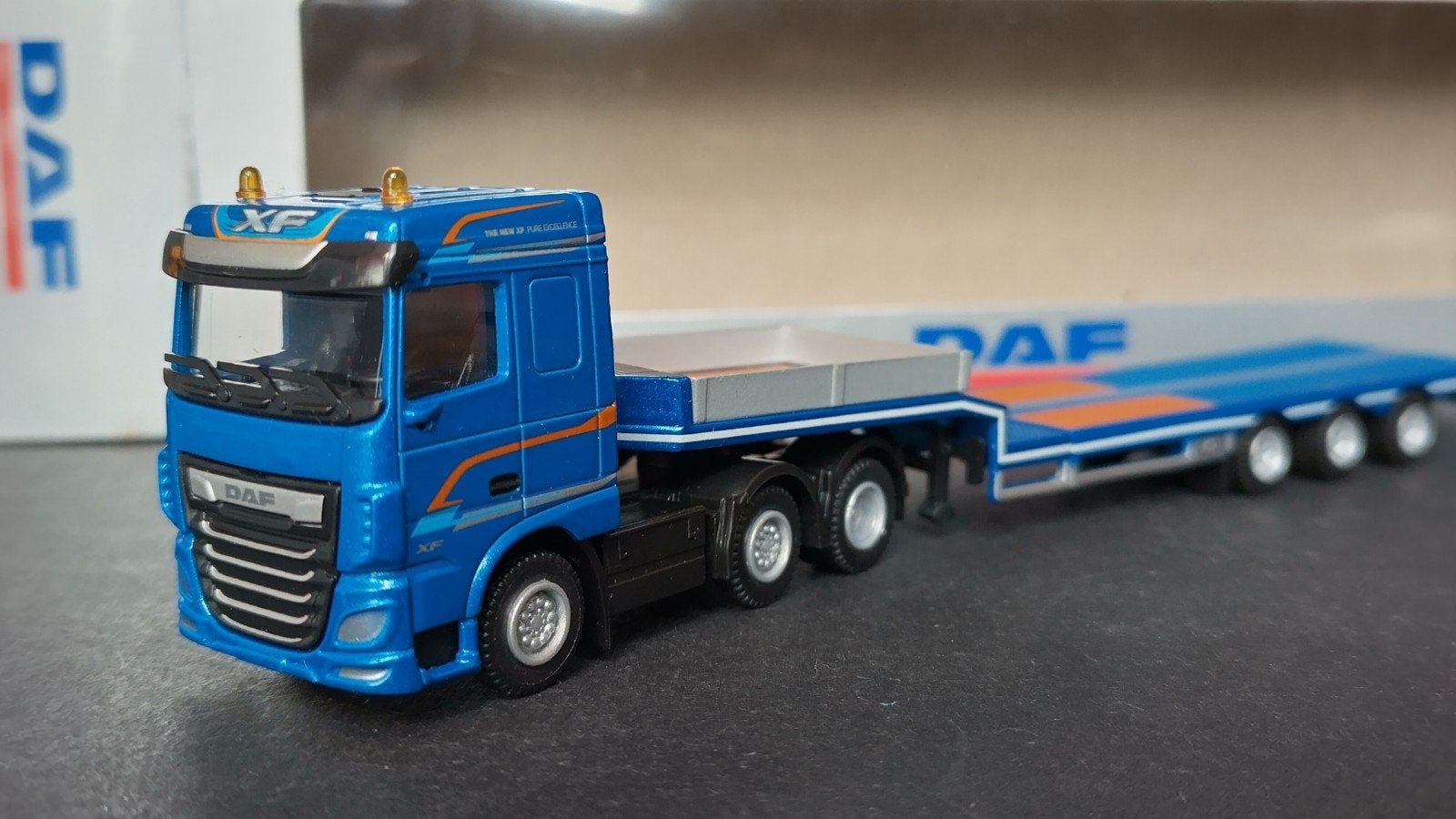 Daf XF Space Cab teletrailer dieplader 1:87 Wsi Tematoys Pol, Overige merken, Verzenden, ., Nieuw