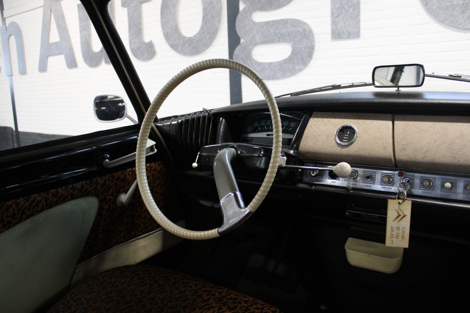 Citroën ID 19P Berlin | Ruime historie met papieren en fact, Stof, Overige carrosserieën, Citroën, Zwart