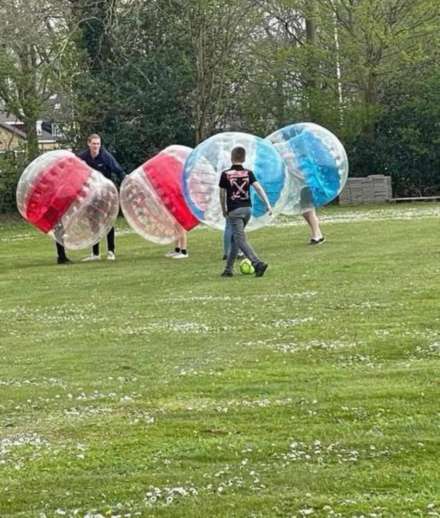 Bubble Ball - Leuke activiteit voor de hele fam!, Ophalen of Verzenden, Zo goed als nieuw