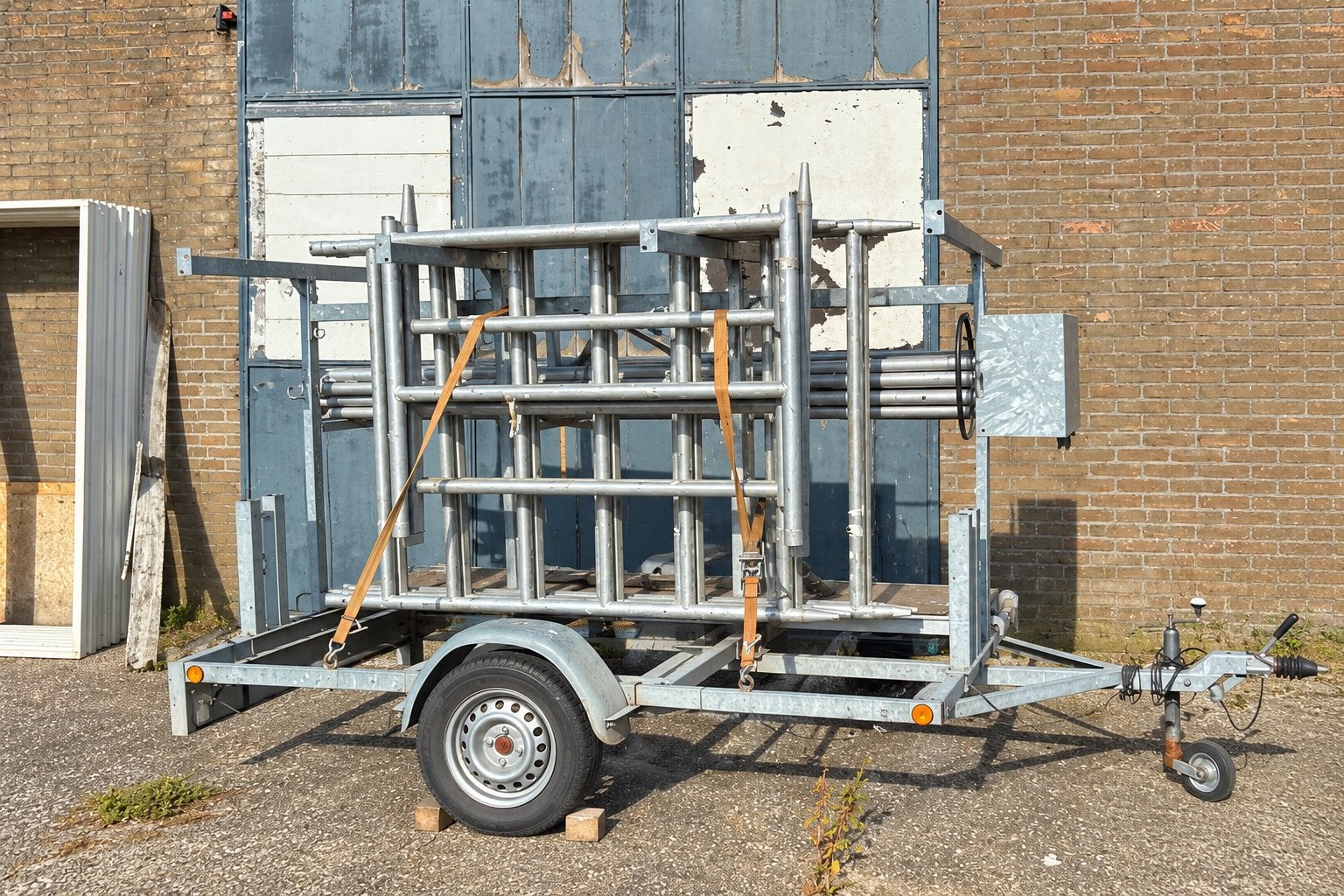 Aluminium rolsteiger met aanhanger