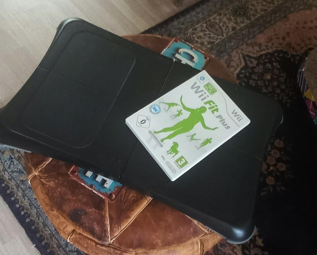 GRATIS Wii Balance Board inclusief Wii Fit Plus, Ophalen, Met 1 controller