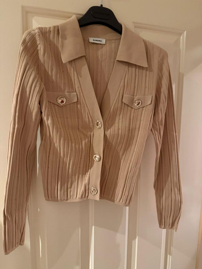 SANDRO - Top beige met gouden knopen - 2 | M, Maat 38/40 (M), Beige, Ophalen of Verzenden, Zo goed als nieuw
