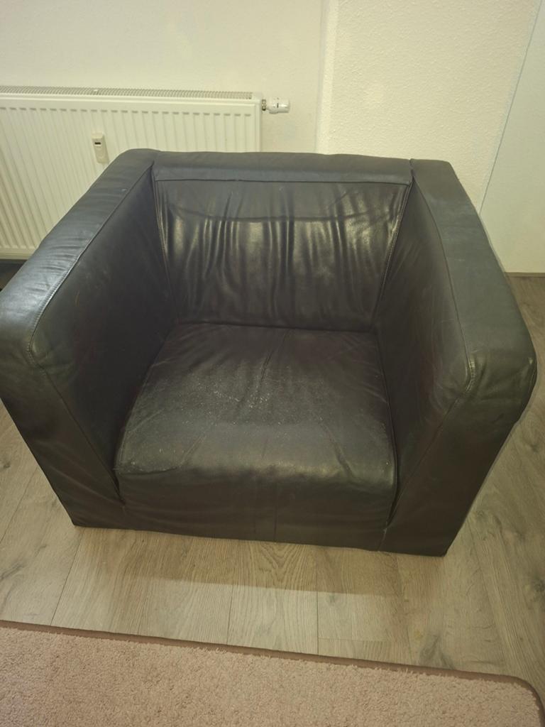Gratis af te halen in Leeuwarden. Leren fauteuil., Ophalen, Gebruikt, Leer, Donkerbruin / Zwart