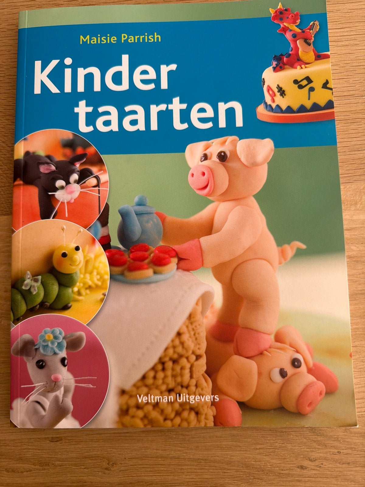 Kinder taarten - Maisie Parrish, Boeken, Kookboeken, Ophalen of Verzenden, Zo goed als nieuw, Overige gebieden, Taart, Gebak en Desserts