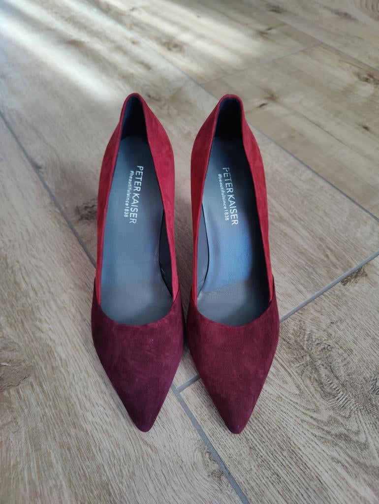 Peter Kaiser Dagmar Pumps - Bordeaux Suede maat 38, Peter Kaiser, Pumps, Ophalen of Verzenden, Zo goed als nieuw