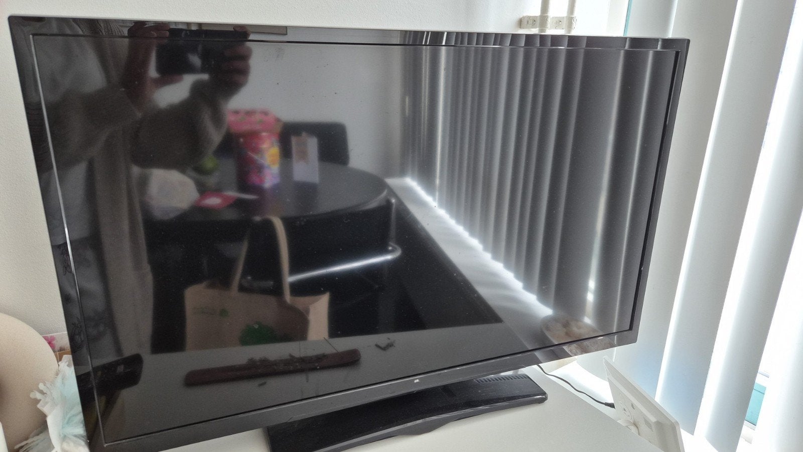 OK TV 80CM Diagonaal - Ideaal voor Netflix, Ophalen