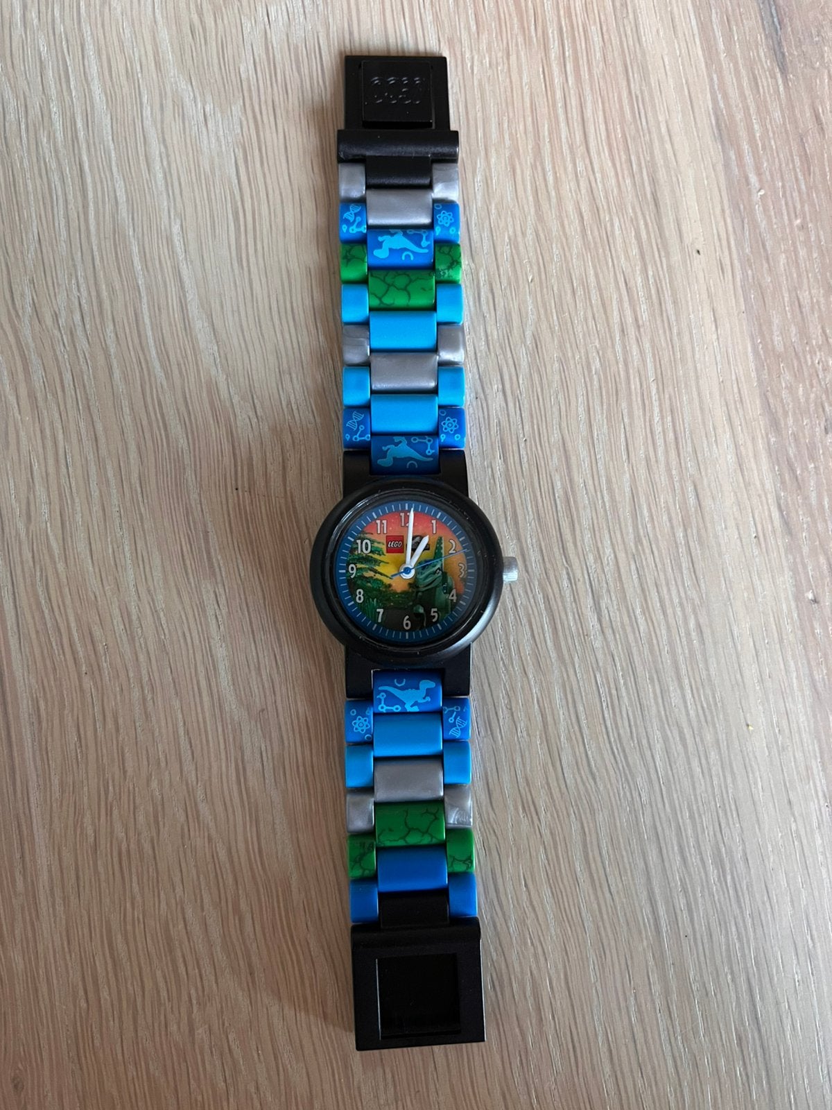 Lego jurassic world horloge blue, Ophalen of Verzenden, Zo goed als nieuw, Blauw, Jongen of Meisje
