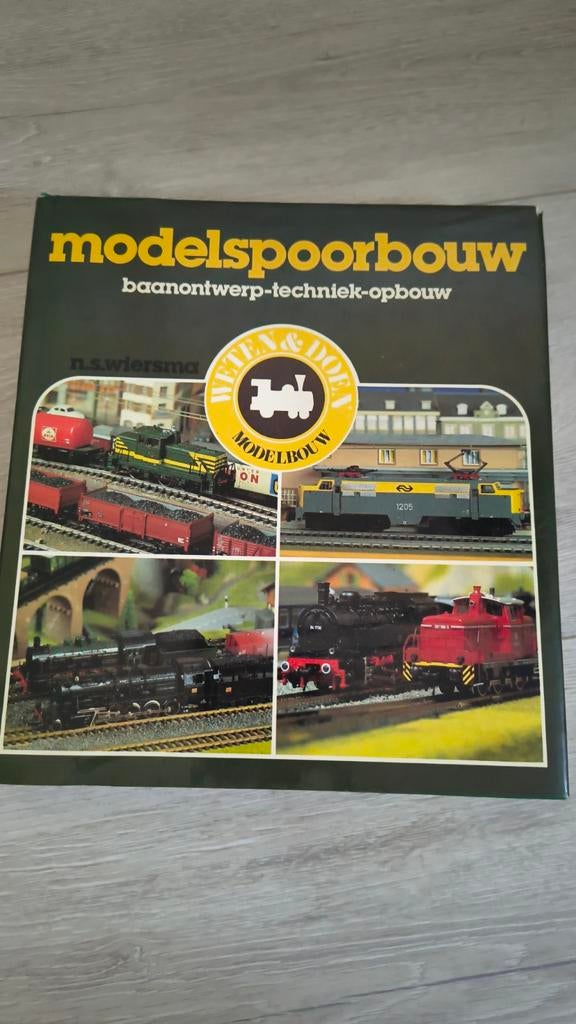 Modeltrein Boek: Modellen Spoorbouw Baanontwerp Techniek, Hobby en Vrije tijd, Modeltreinen | H0, Gebruikt, Boek, Tijdschrift of Catalogus