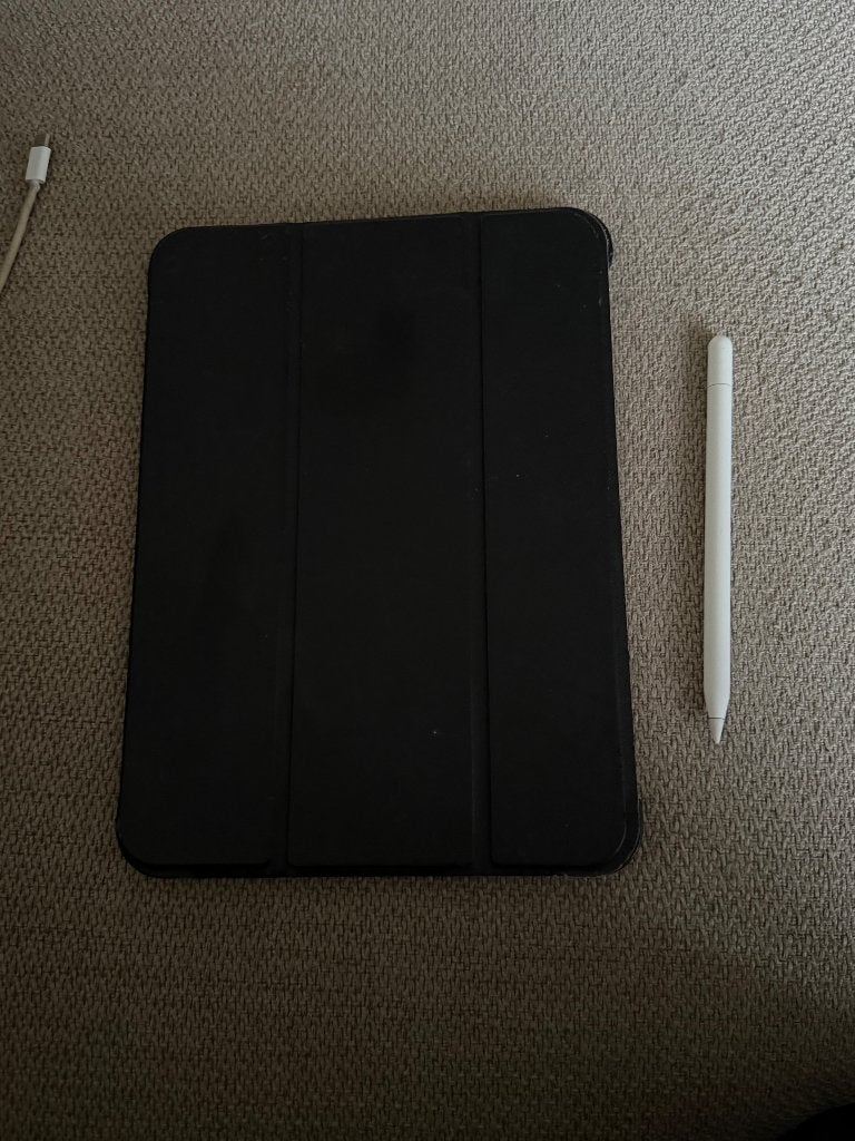 Foto 3 van Apple iPad 10e generatie 64GB + Apple Pencil USB-C + hoes