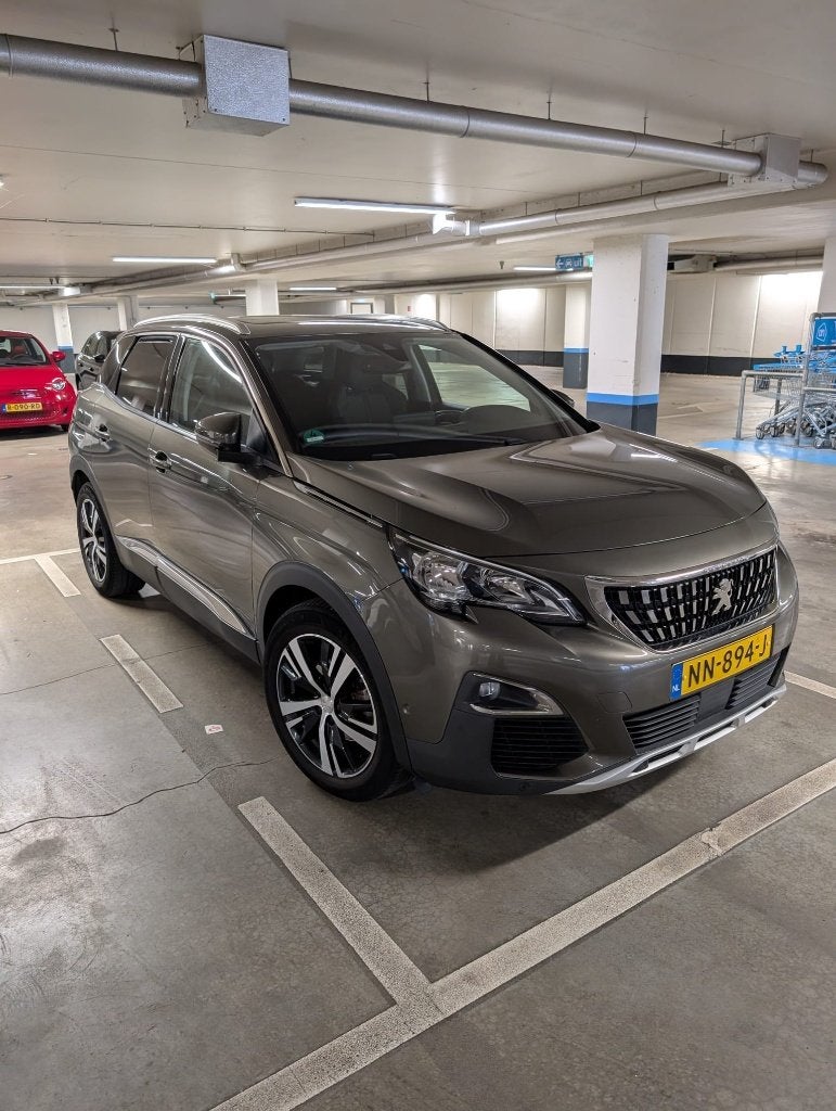Peugeot 3008 1.2 Puretech 96KW/130PK Eat6 2017 Grijs, 1199 cc, Leder en Stof, 690 kg, 19 km/l