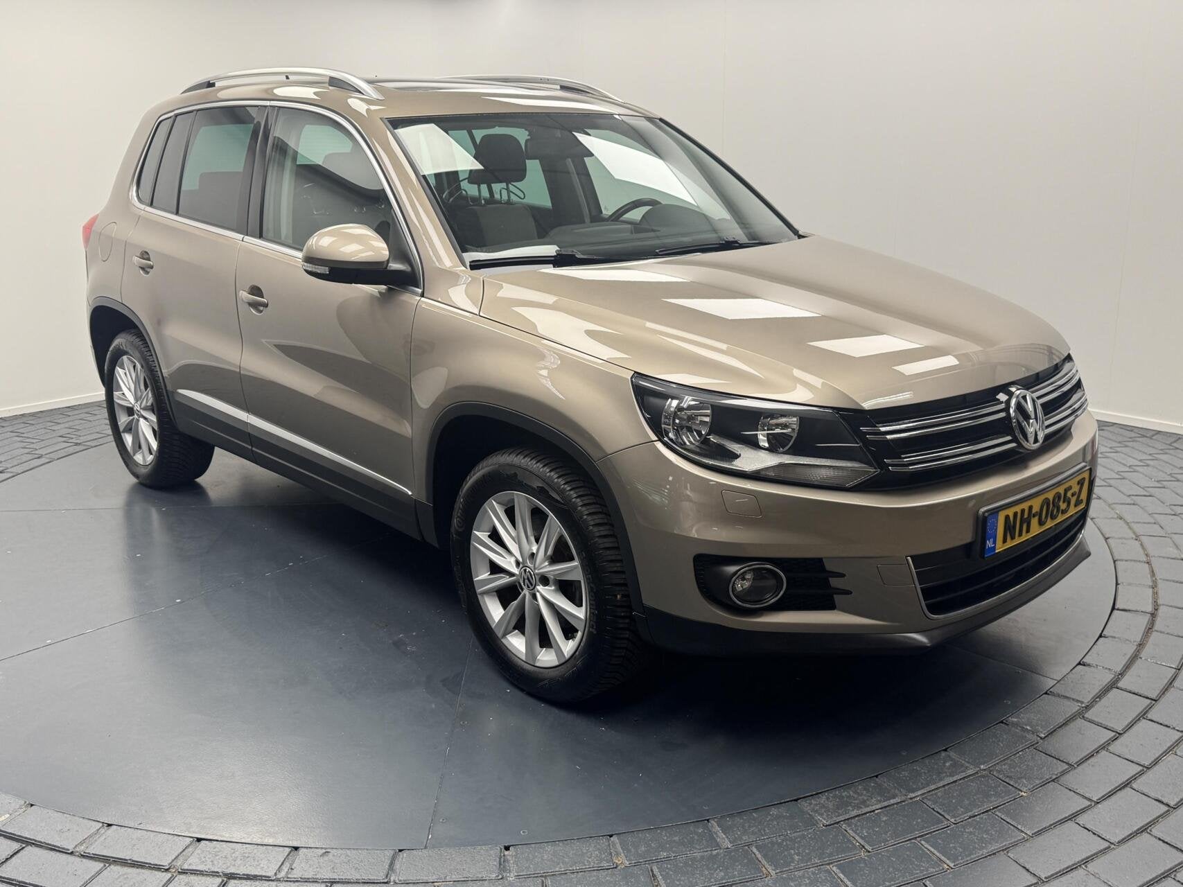 Volkswagen Tiguan 1.4 TSi Sport&Style Trekhaak-Cr.contr-Clim, Auto's, Voorwielaandrijving, Euro 5, 4 cilinders, Met garantie (alle)
