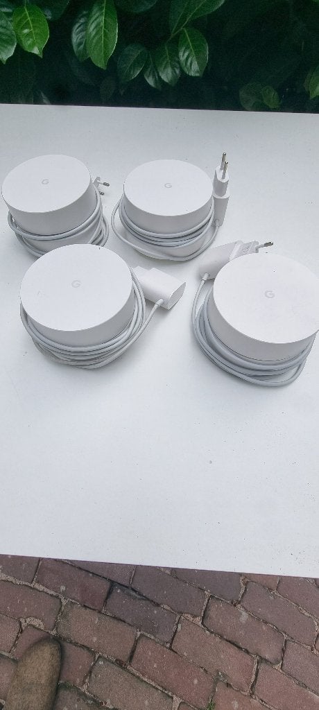 4 stuks Google Wifi versterkers, Computers en Software, WiFi-versterkers, Ophalen, Nieuw, Google Nest Wifi
