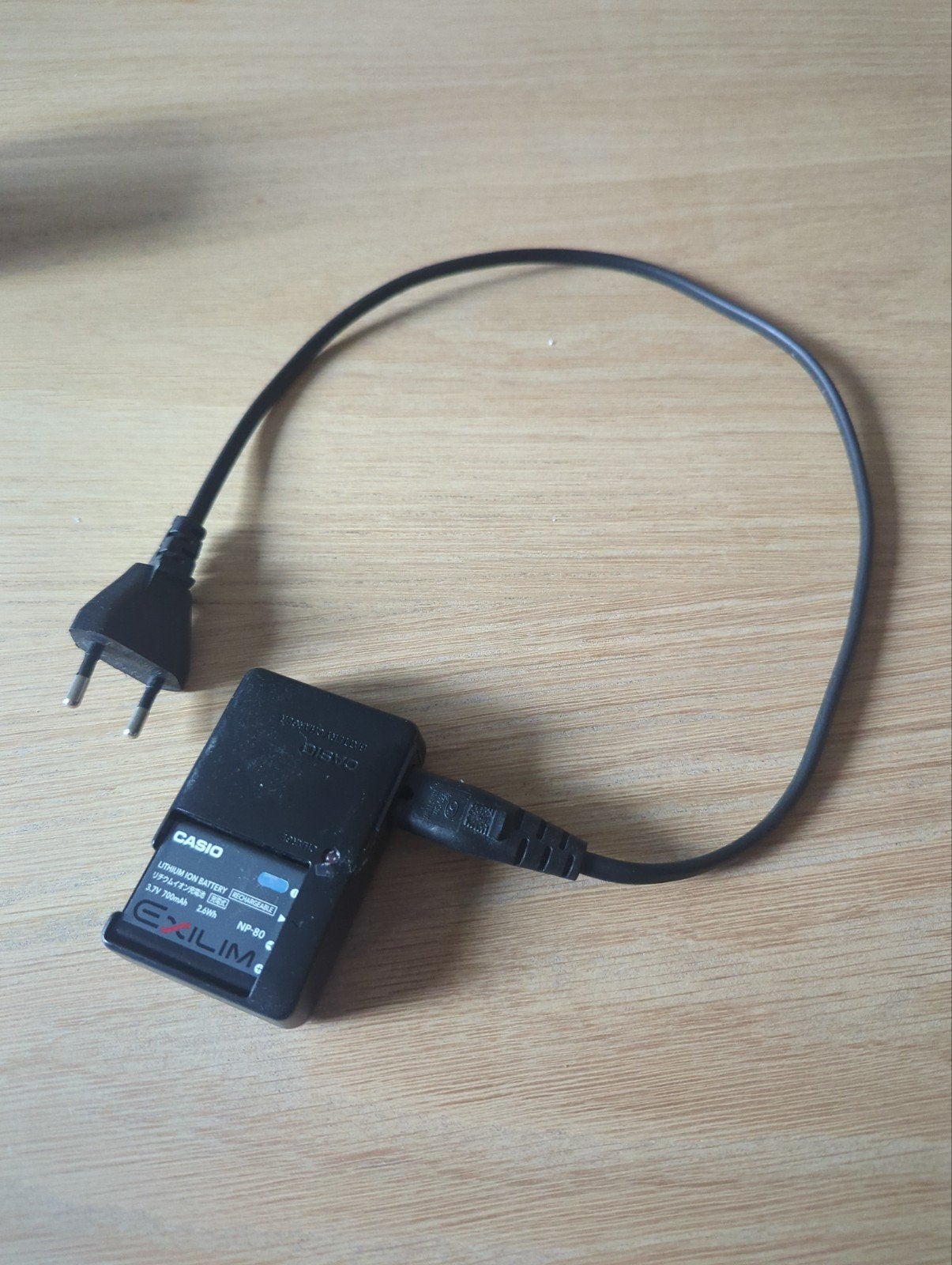 Casio Exilim NP-80 Batterijoplader met Batterij, Ophalen