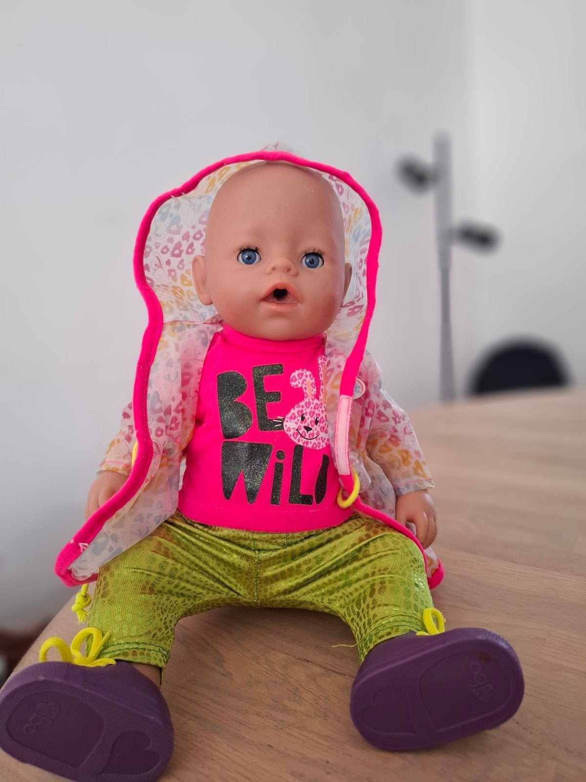 Babyborn met regenjas, broek, shirtje, romper en jurkje!, Ophalen of Verzenden, Zo goed als nieuw, Babypop