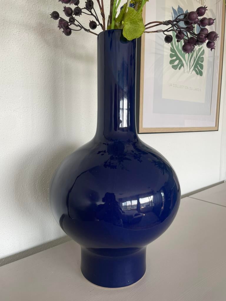Luxe blauwe vaas  50 cm hoog €40,00, Blauw, Aardewerk of Porselein, Ophalen of Verzenden, Zo goed als nieuw