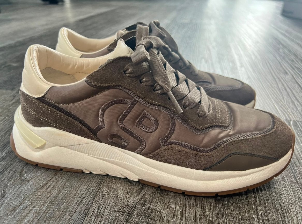 Mooie schoenen., Kleding | Dames, Schoenen, Bruin, Ophalen of Verzenden, Boss, Sneakers of Gympen