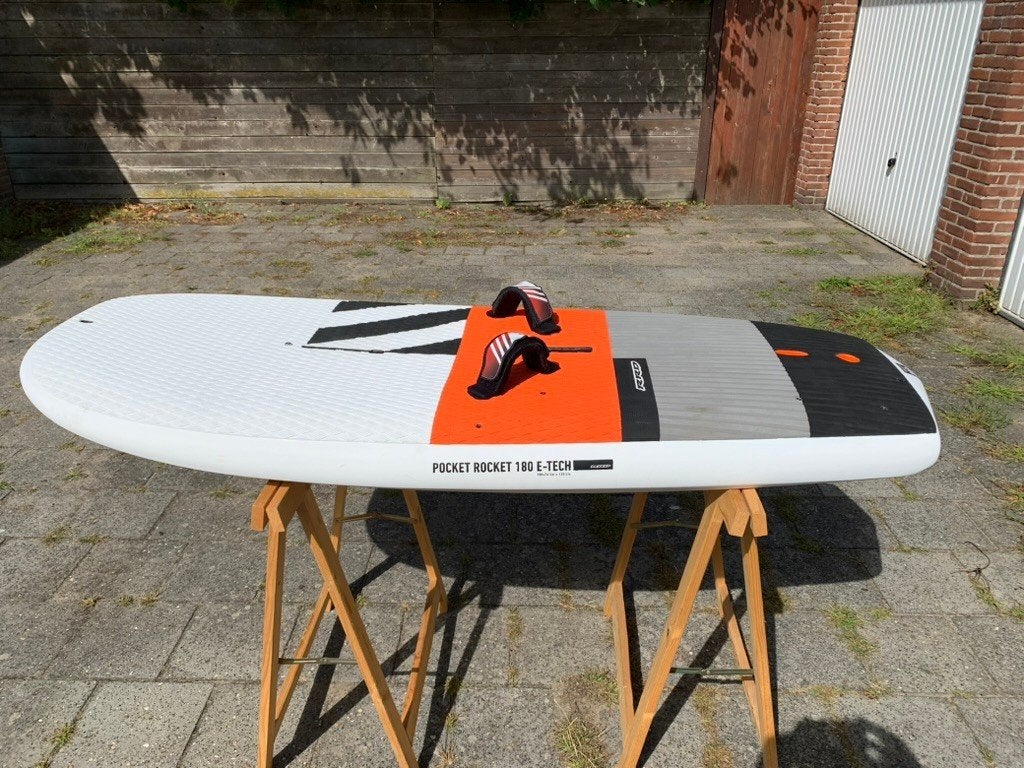Windsurf/windfoil, Watersport en Boten, Ophalen, Minder dan 250 cm, RRD, Zo goed als nieuw