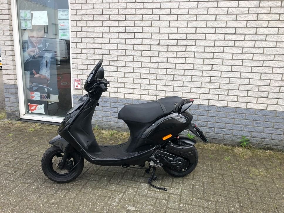 GAVE PIAGGIO ZIP SP 45 4T BLACK ON BLACK  BROM  BJ2015 8000K, PIAGGIO, Onbekend, Onbekend