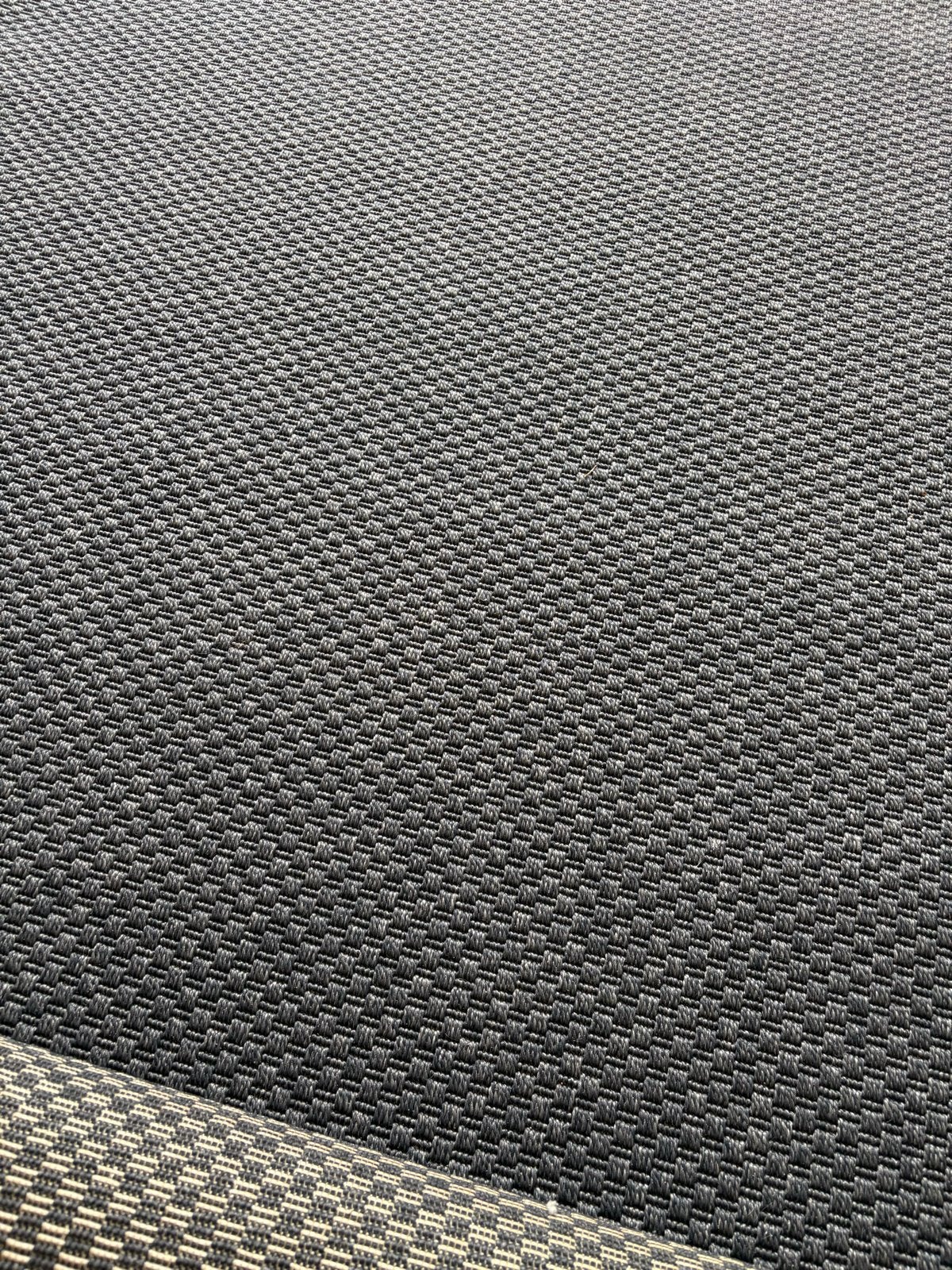 Modern grijs vloerkleed - Zo goed als nieuw, Huis en Inrichting, Stoffering | Tapijten en Kleden, 100 tot 150 cm, Ophalen of Verzenden