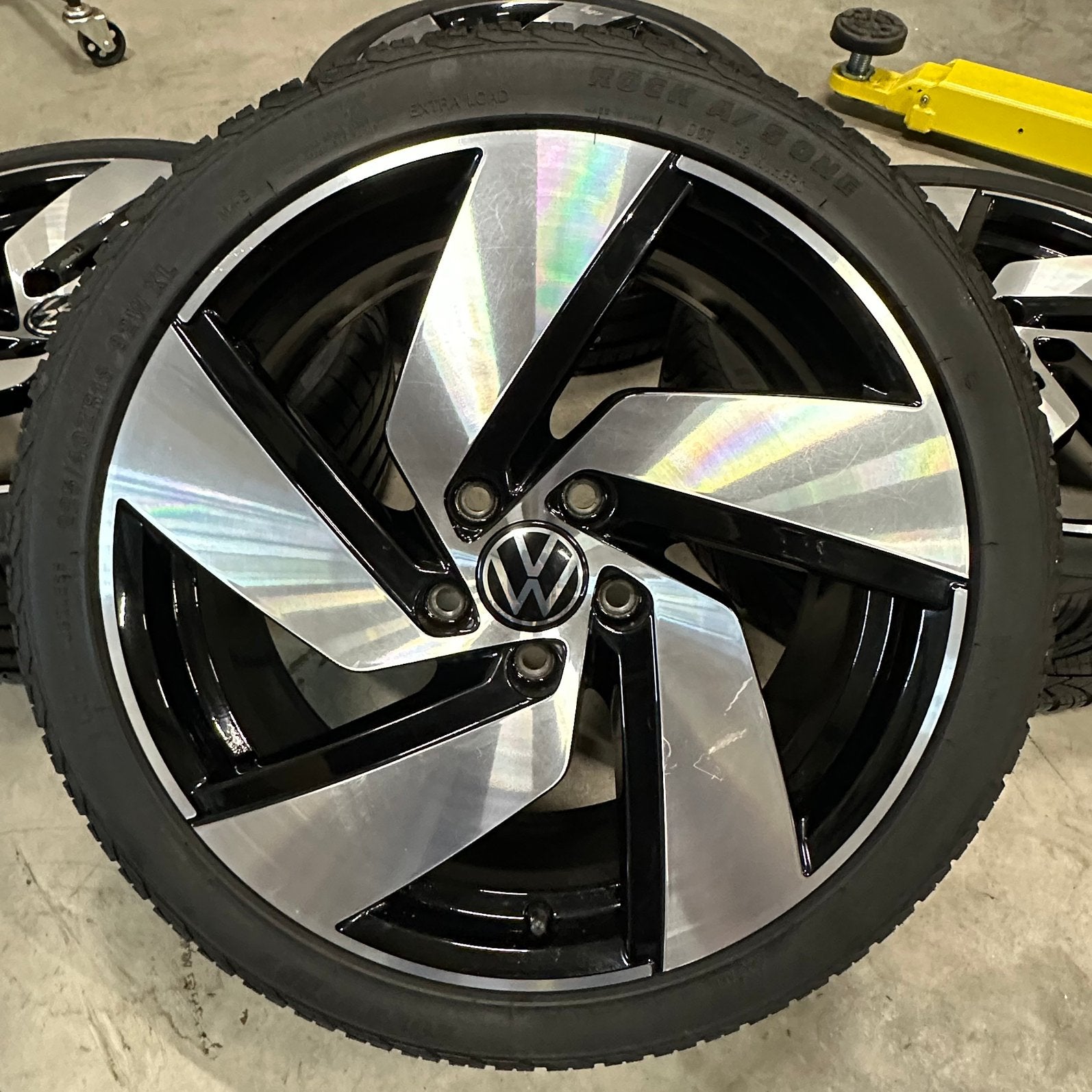 Originele 18” inch vw golf 8 gti richmond velgen zgan banden, Ophalen, 18 inch, Gebruikt, Banden en Velgen