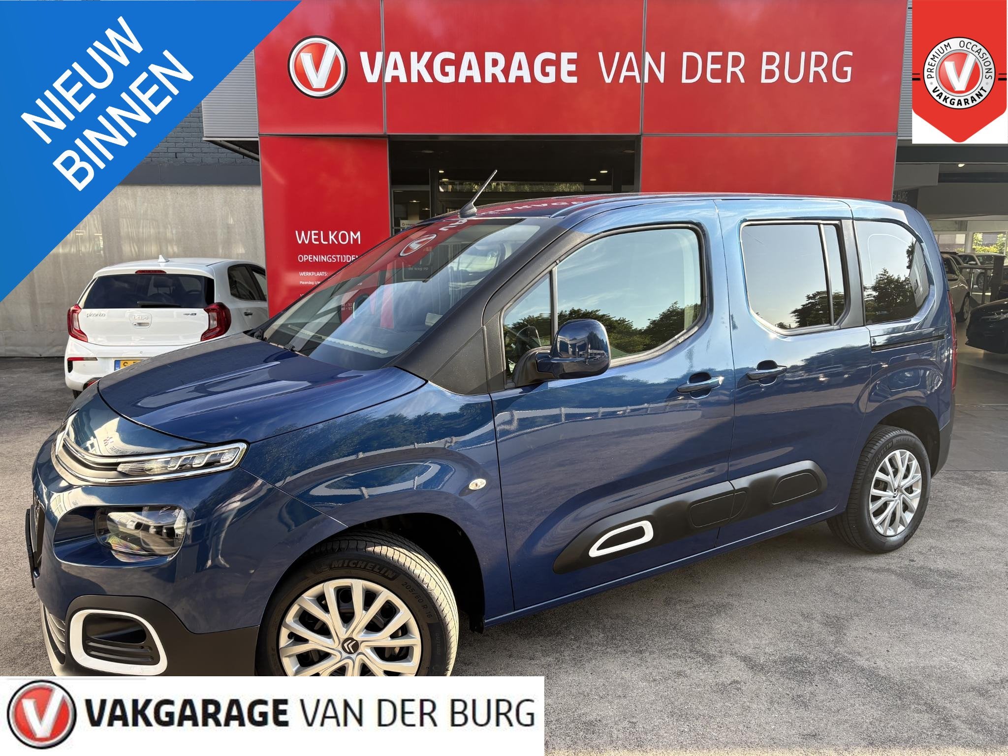 Citroen Berlingo 1.2 PureTech Live 7p automaat, Auto's, 12 maanden, Stof, Gebruikt, Euro 6