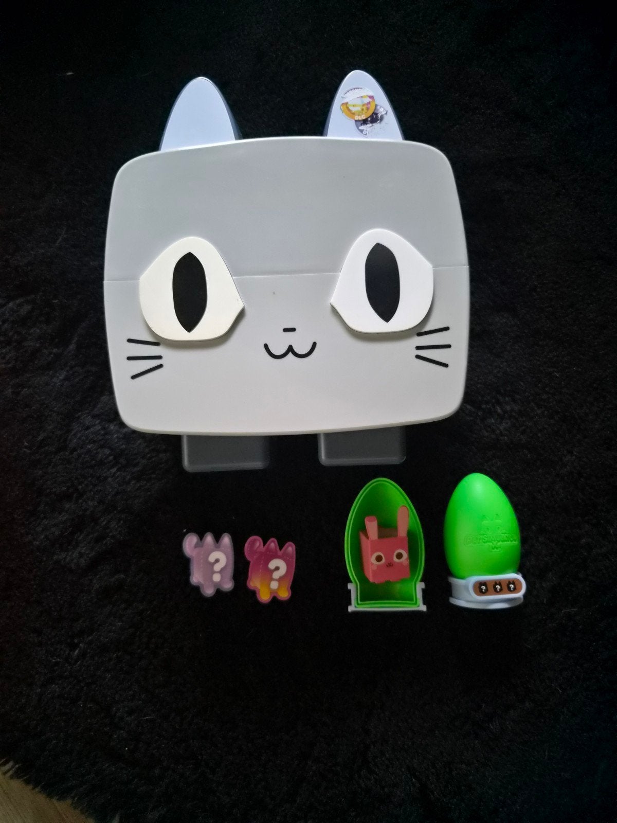 Pet Simulator X OG First Wave Cat Box Bundle, Ophalen of Verzenden, Zo goed als nieuw, Jongen of Meisje