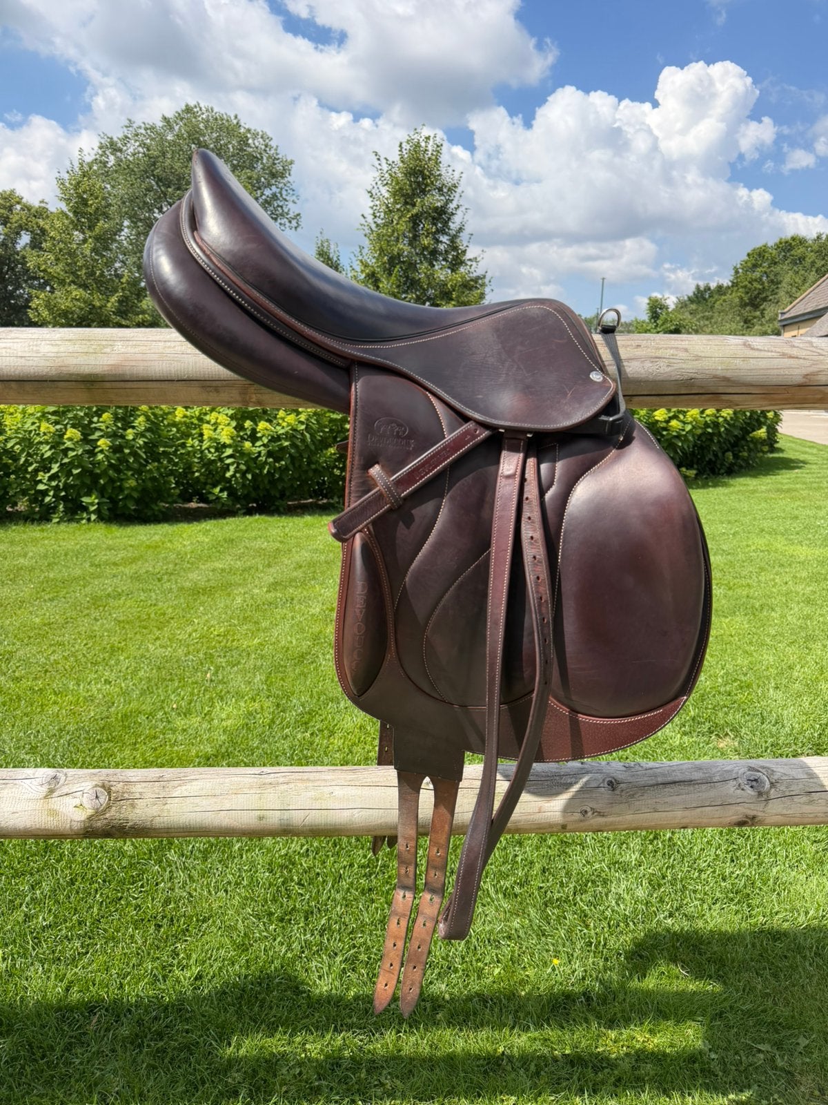 Springzadel Devoucoux, Dieren en Toebehoren, Paarden en Pony's | Zadels, Ophalen of Verzenden, Gebruikt, L (17.5 inch)
