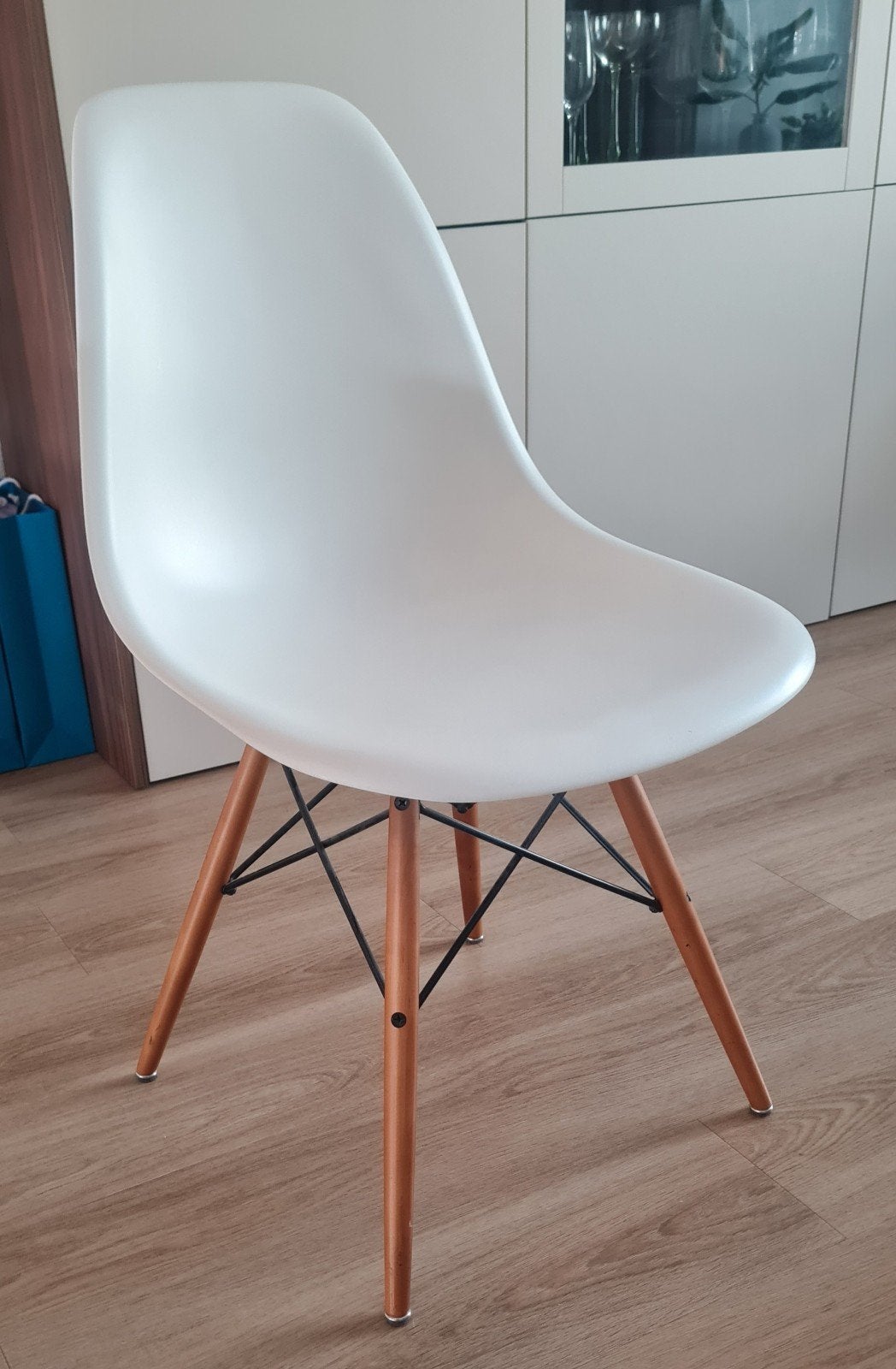 Vitra Eames Plastic Side Chair DSW - Wit, Ophalen, Gebruikt, Wit, Hout