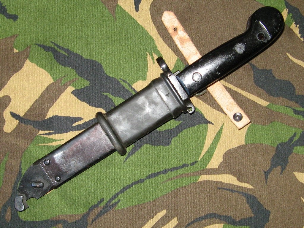 Bajonet AK47 NVA DDR - Germany Combat, Verzamelen, Ophalen of Verzenden, Landmacht, Duitsland, Mes of Dolk
