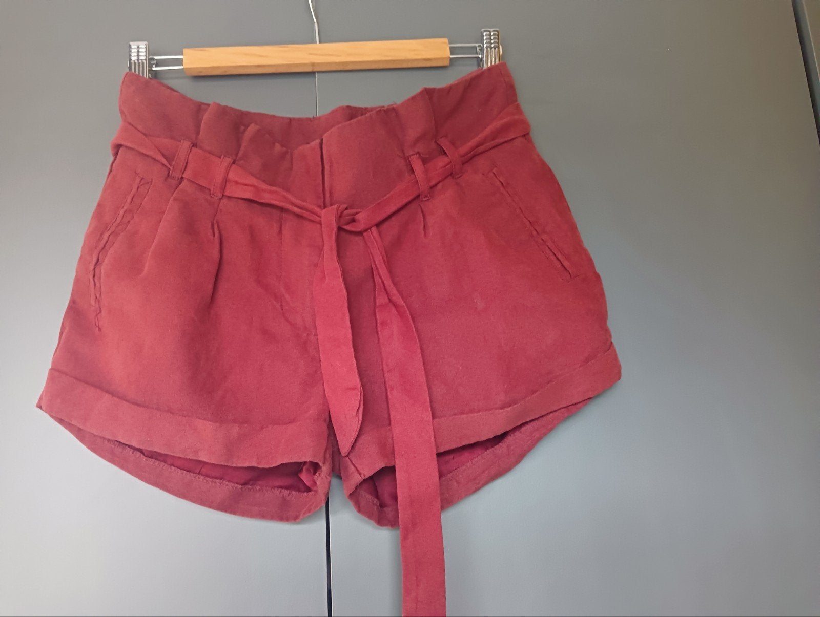 Roodbruine suède look short mt 36 van Tally Weijl, Kleding | Dames, Broeken en Pantalons, Tally Weijl, Ophalen of Verzenden, Maat 36 (S)