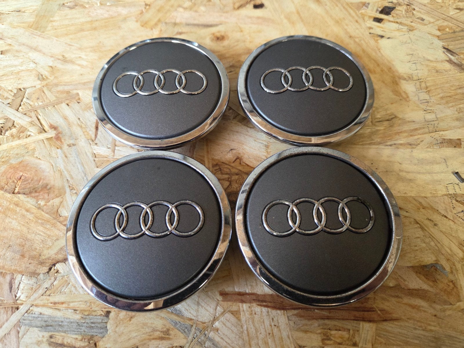 Audi naafdoppen, Auto diversen, Wieldoppen, Ophalen of Verzenden