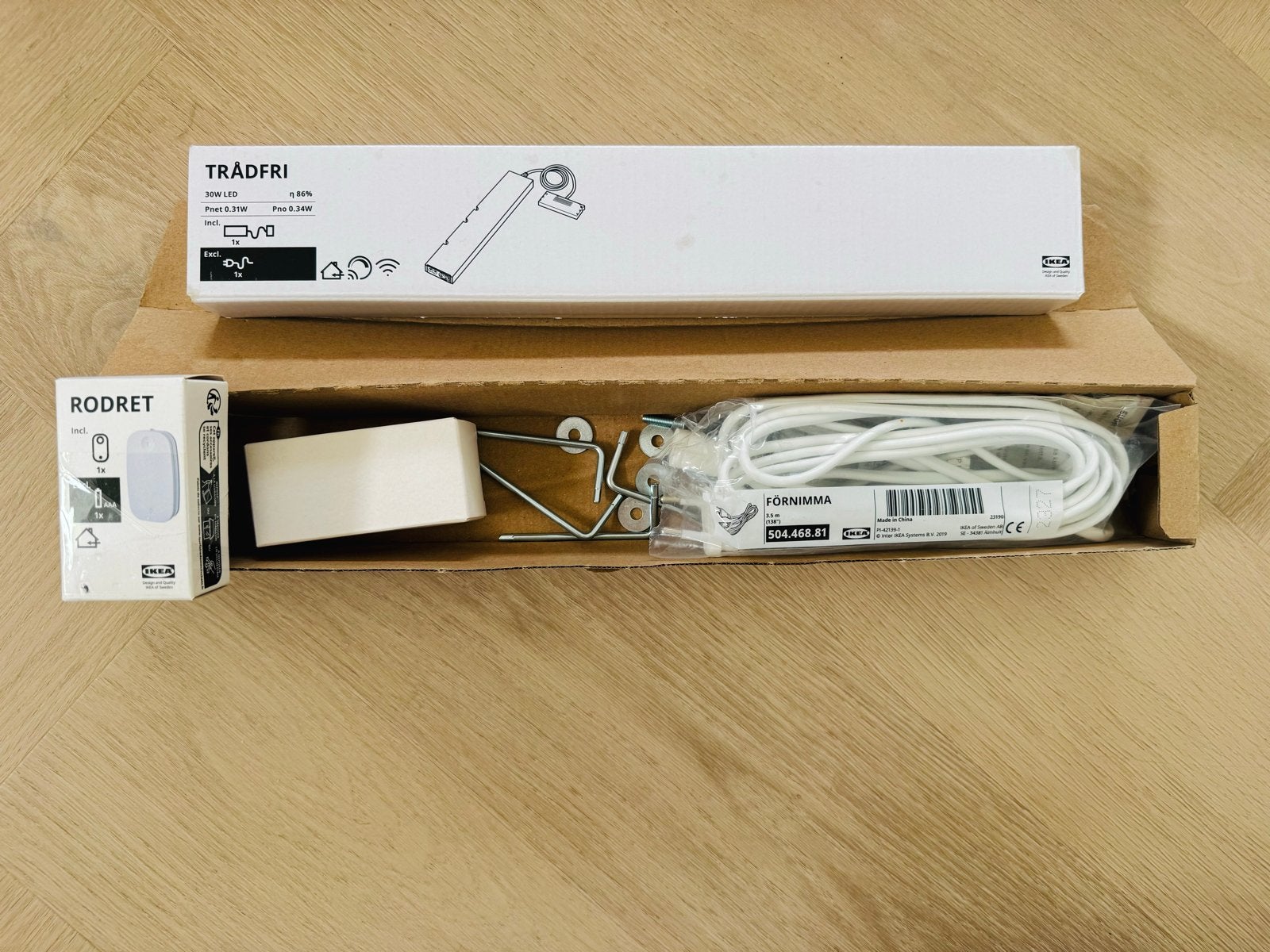 IKEA RODRET afstandsbediening en FORNIMMA snoer, Draadloos, Ophalen of Verzenden, Nieuw, IKEA