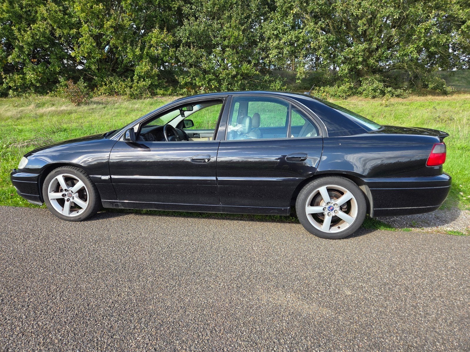 Opel Omega 3.2 I V6, Auto's, Omega, Achterwielaandrijving, 1610 kg, Beige