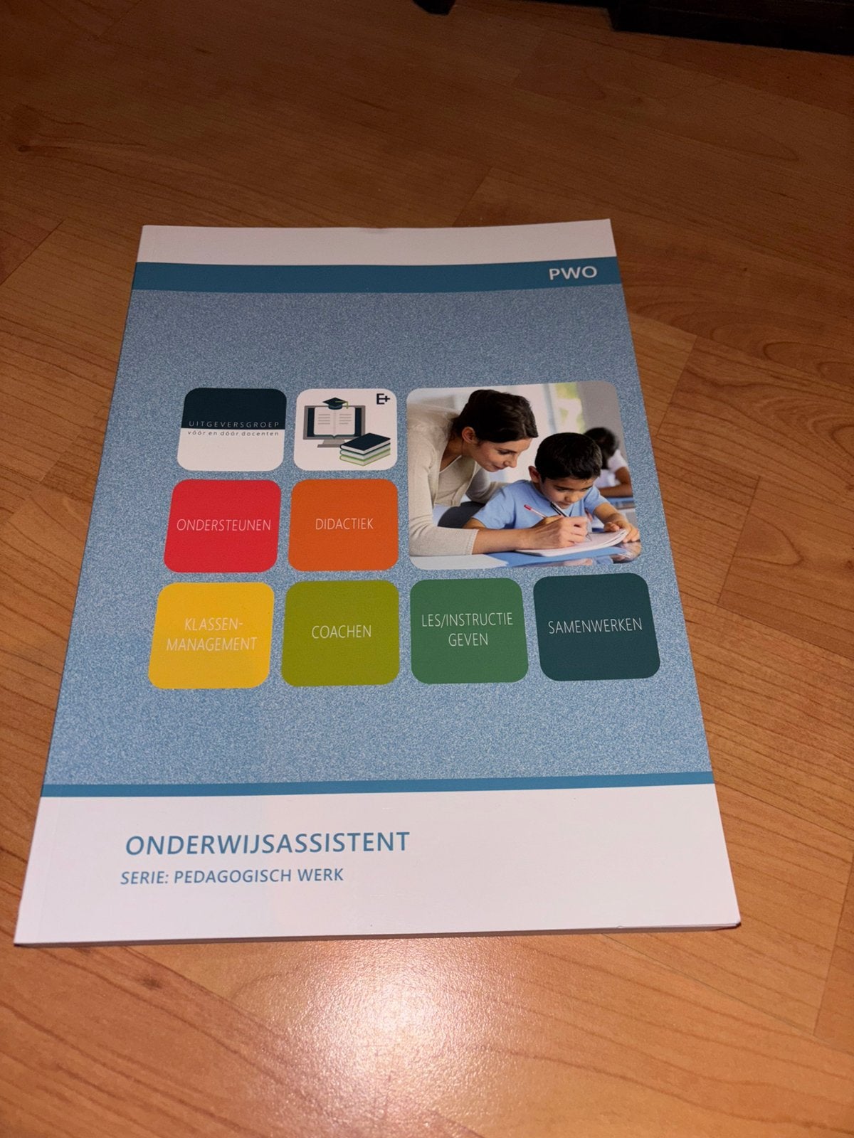 Onderwijsassistent boek, Boeken, Ophalen, Nieuw, Overige niveaus, Overige vakken